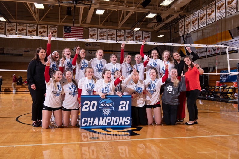 The Bulldogs celebrate their 2021 GLIAC tournament championship.