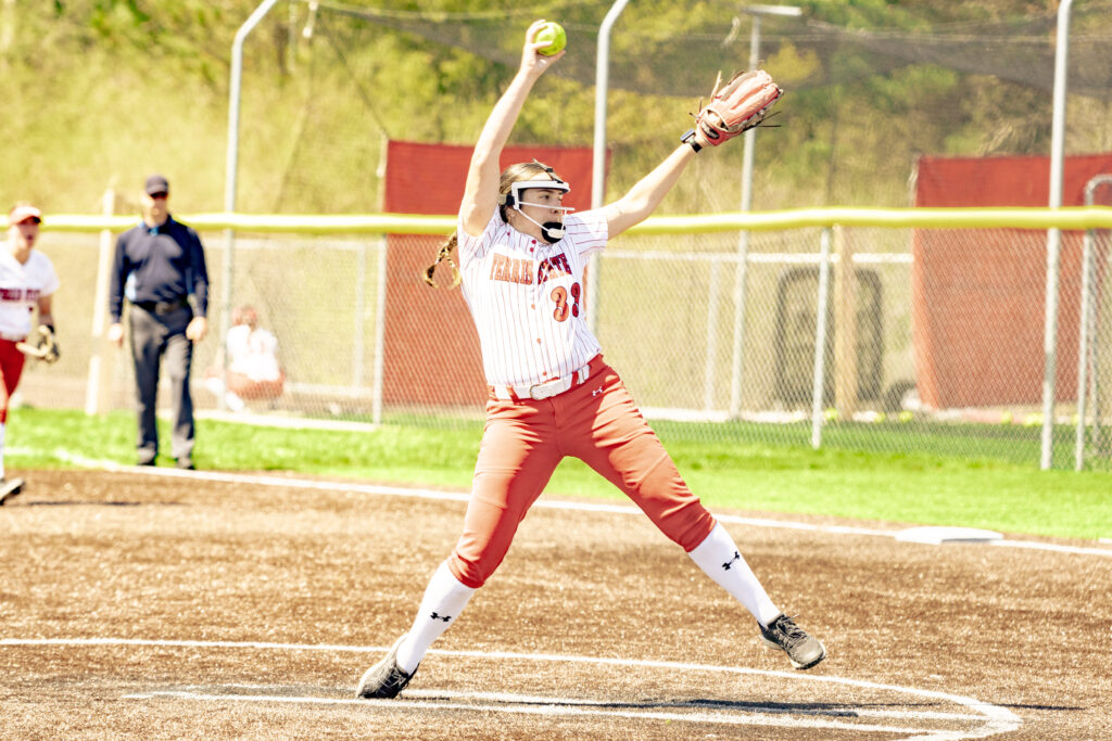 Pitcher Cecelia Bell winds up to pitch against Wisconsin Parkside on April 25.